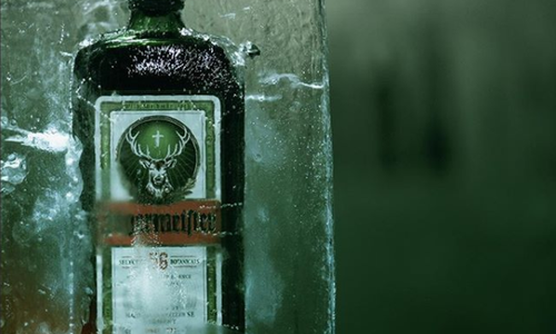 Der erste Blick auf das neue Design. Fotos: Jägermeister