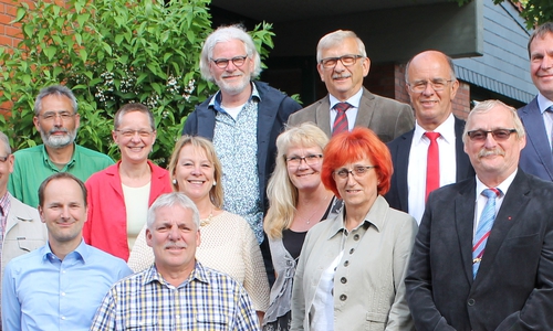 V.l.n.r.: Markus Rischbieter, Reinhold Briel, Bernd Telm, Susanne Ehlers, Thomas Klusmann, Susanne Rudolph, Holger Dietze, Ute Widow, Achim Eichenlaub, Ute Baars, Harald Koch, Burkhard Wittberg, Dr. Peter Abramowski, es fehlen Wolgang Oltmanns und Matthias Böhnig , Foto: privat