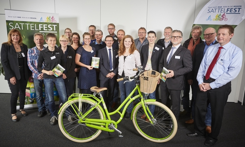 Radler der Region können in diesem Jahr wieder in den Sattel steigen und beim Sattelfest mitmachen. Foto: Allianz für die Region GmbH/ Stefan Sobotta