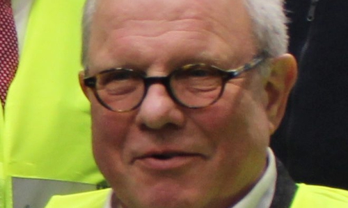 Albrecht Düse (Vorsitzender des SPD Ortvereins Gifhorn), Hubertus Heil (SPD-Bundestagsabgeordneter für den Wahlkreis Gifhorn/ Peine), Ulrich Stenzel (Vorsitzender der SPD Stadtratsfraktion Gifhorn), Ralf Richter (Geschäftsführer Ferrotec) und Tobias Heilmann (Stellvertretender Vorsitzender der SPD-Kreistagsfraktion Gifhorn). Foto: Christoph Böttcher
