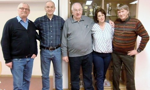 Burkhard Wittberg 1. Vorsitzender mit den Siegern des Abends, Alexander Wieländer, Bernd Otte,  Carmen Henne und Lothar Naumann. Foto: Burkhard Wittberg