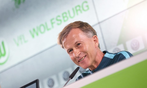 Cheftrainer Andries Jonker bleibt optimistisch. Foto: Agentur Hübner