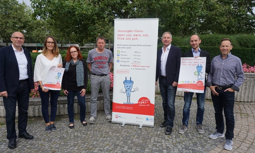 v.l. Helmut Leunig , Maja Sprotte, Susanne Marx (alle von der Wolfsburger EnergieAgentur GmbH), Matthias Nagel (Stromspar-Check Wolfsburg), Torsten Maus (Saturn Wolfsburg), Daniel Bursy (Klimaschutzmanager der Stadt Wolfsburg), Marcus Hertzsch. Foto: EP Wolfsburg