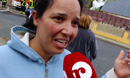 Idelvis Valdes konnte sich aus dem Haus retten. Nachbarn hatten sie auf das Feuer aufmerksam gemacht. Foto/Video: Werner Heise