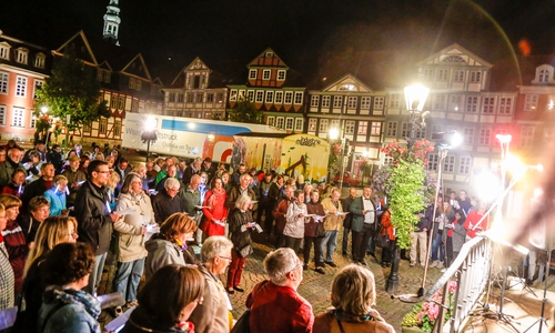 Auf dem Stadtmarkt wurde gesungen, getanzt und gelacht. Fotos: Stadt Wolfenbüttel