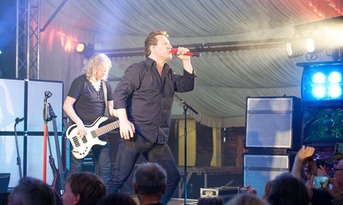 Auftritt von Karat im Festzelt. Foto: Matthias Presia
