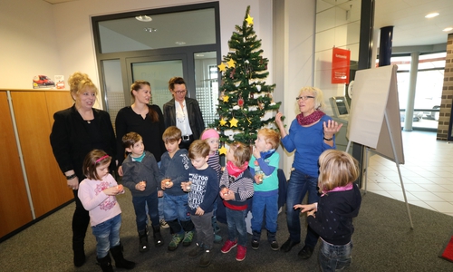 Die Kinder der Gruppe "Igel" mit Renate Stier, Claudia Kurth, Alice Tanger und Melanie Klötzer. Foto: Privat