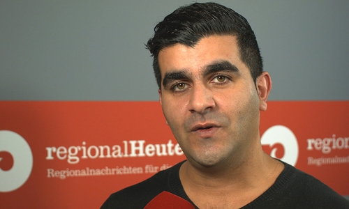 Der linke Ratsherr Selahettin Ince will bezüglich des Sozialtickets auf das Gaspedal treten. Foto: regionalHeute.de