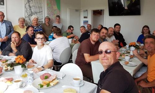 Die Arbeitsgruppe Garten- und Landschaftsbau der Lebenshilfe folgte sehr gerne der Einladung zum Frühstück in das Gärtnermuseum. Foto: Privat
