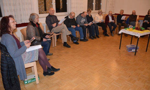 Während des Gesprächskreises wurde viel diskutiert. Foto: Ev.-luth. Kirchenkreis Peine