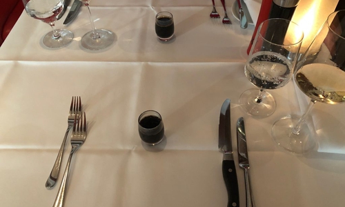 Er gehörte zu den Markenzeichen des OX: Der Beef-Tea, heiß und kraftvoll im Geschmack, fehlte gestern bei dem Besuch unserer Kulinarisch-Redakteure... Archiv-Foto: regionalKulinarisch.de/ Marc Angerstein