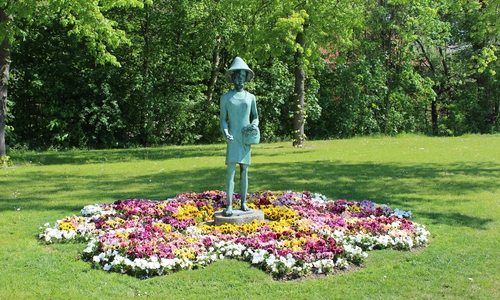 Neuer/alter Standort der Flora vor dem Stadtbad Okeraue. Foto: Kerstin Hecker