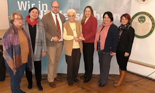 Dorothea Lücht (Vorsitzende der SPD-Ortsabteilung Königslutter), Christine M. Kaiser (ASF-Vorsitzende im UB Helmstedt), Jörn Domeier (MdL), Hildegard Brauer-Köhler (SPD-Mitglied seit fast 73 Jahren), Dr. Gabriele Andretta (Präsidentin des Niedersächsischen Landtages), Nilgün Sanli (Vorsitzende des SPD-Ortsvereins Königslutter) und Silke Kummer (Mitglied des SPD-Ortsvereinsvorstandes Königslutter). Foto: privat