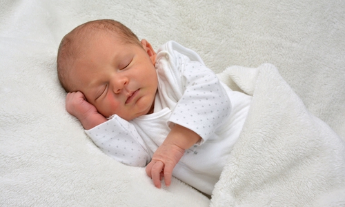 Wir freuen uns über die Geburt von Maximilian Auerswald. Foto: babysmile24.de