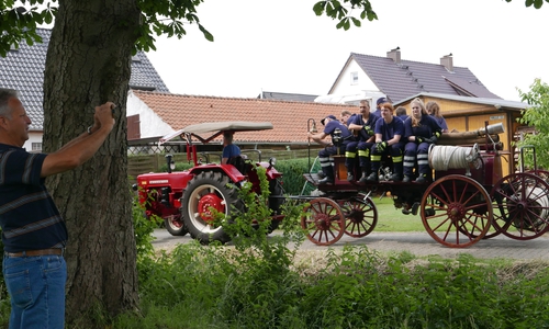 Die Frewillige Feuwehr war am vergangenen Wochenende zu Besuch in Semmenstedt. Foto: FFW Dettum