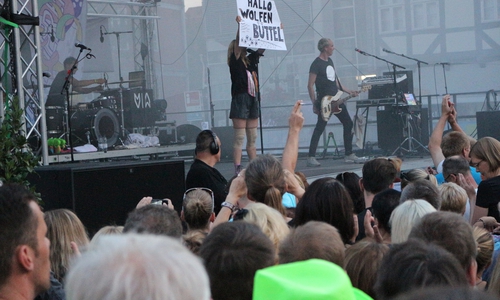 Auch am Samstagabend wurde in der Lessingstadt gefeiert. Fotos. Anke Donner