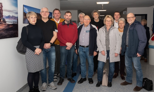 Die Mitglieder der Fotogruppe „Blende 38“ zeigen ihre Werke im Städtischen Klinikum Wolfenbüttel.
