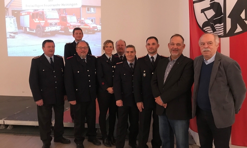 Von links: Konrad Engler, Jan-Henrik Bock, Michael Kanigowski, Sina Mechsner, Stellvertretender Ortsbrandmeister Thomas Huld,  Hans-Florian Furch, Ortsbrandmeister Dennis Hannig, Stellvertretenden Feuerschutz-Ausschussvorsitzenden Michael Rechel sowie  den Stellvertretenden Bürgermeister der Gemeinde Heiningen Rolf Naue.    