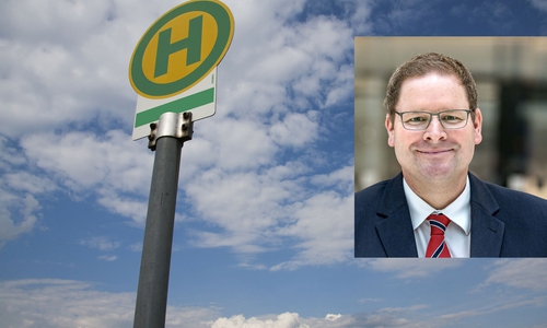 Marcus Bosse spricht sich für regionsweite Schülertickets aus. Symbolfoto: pixabay; Rudolf Karliczek