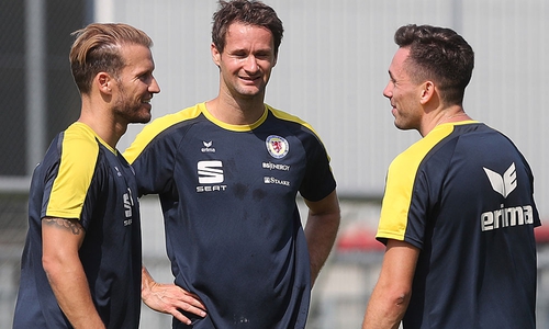 Im zweiten Spiel treffsicherer: Nick Proschwitz (Mitte) und Marcel Bär (re.) trafen für Eintracht Braunschweig gegen Vaduz.