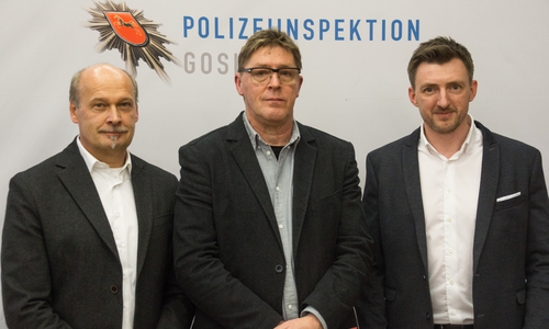 Stefan Höhne, Leiter des 3. Fachkommissariates bei der Polizeiinspektion Goslar, Andreas Bartnitzky, Finanzermittler des Fachkomissariats und Christian Priebe, Leiter der Kriminalpolizei in Goslar berichteten über den langen Weg zur Festnahme des mutmaßlichen Serienbetrügers Norbert M. 
