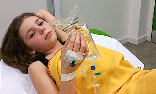 Seit über drei Jahren kann Emily kein normales Leben mehr führen.