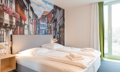 Hell und freundlich kommen sie daher, die neuen Premiumzimmer des Jugendgästehauses.