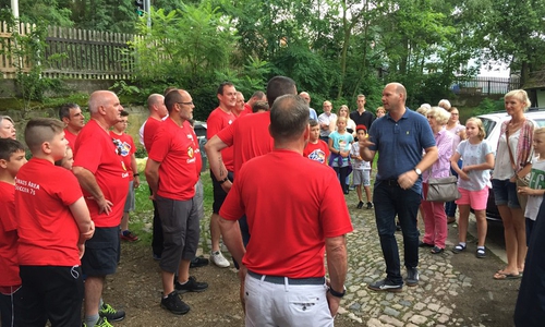 Bürgermeister Martin Mahnkopf begrüßt die Schotten. Foto: JSG