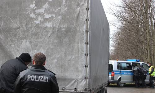 Die Polizei kontrollierte 61 Fahrzeuge. Symbolfoto: Archiv