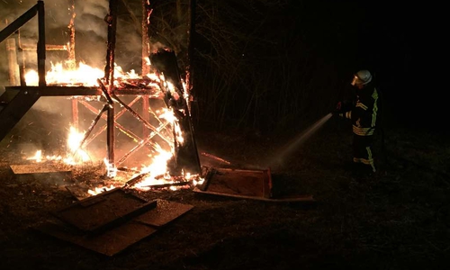 Die Feuerwehr hatte gestern Probleme, den Brand zu finden. Foto: Feuerwehr Fallersleben