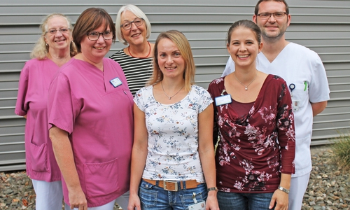 Heidemarie Mahnkopf, Christine Wiesner, Angelika Weihe, Stephanie Hoffmann, Dr. Léonie F. Kerper und Dr. Nils Beiser begrüßten die Gäste zum Patienteninformationsabend im Klinikum. Fotos: Städtisches Klinikum Wolfenbüttel gGmbH