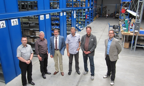 Die Gesprächsteilnehmer während der Betriebsbesichtigung. Von links: A. Bartels, U. Bosse, P. Walte, V. Oelrich, Th. Meyer, St. Ullrich-Kleiner. Foto: Walte
