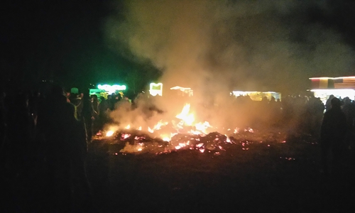 Gibt es doch noch ein paar Brauchtumsfeuer in diesem Jahr? Archivbild