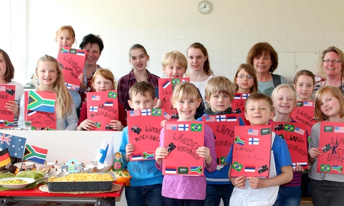 Am Mittwoch gab es „Essen aus fernen Ländern“ in der Remlinger Schulküche. Text und Foto: Bernd-Uwe Meyer