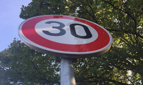 Ein Schild, das man wohl bald häufiger sieht. Symbolbild