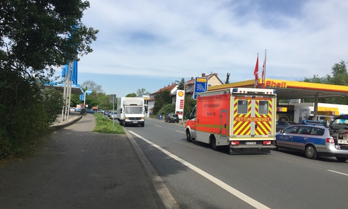 Die Einsatzkräfte vor Ort. Foto: Alexander Panknin