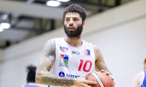 Die Herzöge um Tarique Thompson konnten den Schalker oft nur hinterher schauen. Foto: Reinelt/PresseBlen.de