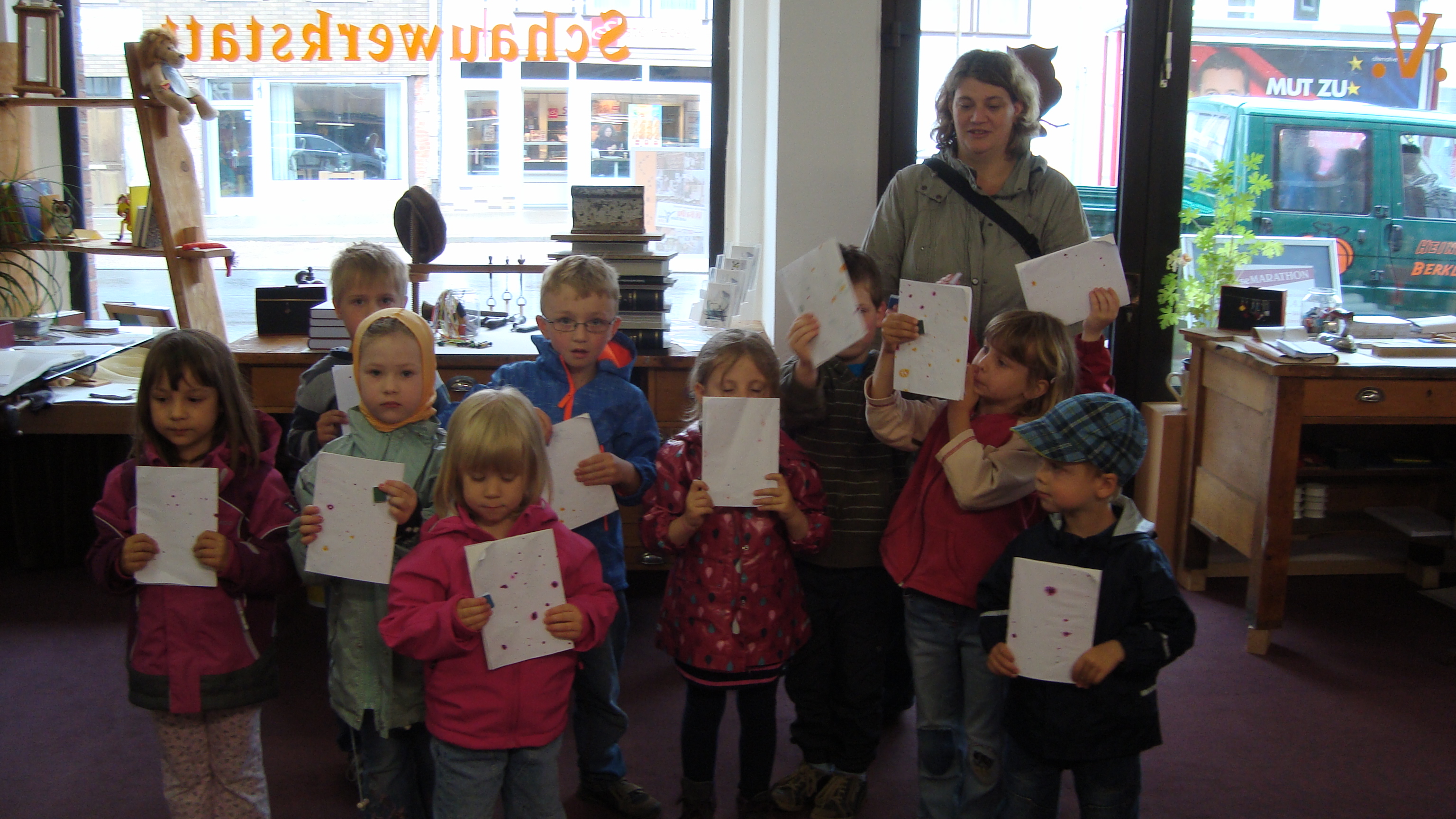 "Bücherwurm und Geschichtenmaus": Kindergarten Hollerbusch besucht