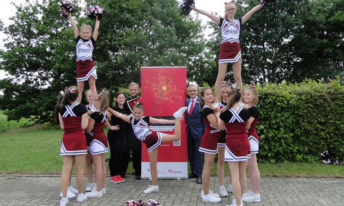 Strahlende Gesichter gibt es bei den Cheerleadern Funky Spirits. Foto: Sparkasse Gifhorn-Wolfsburg