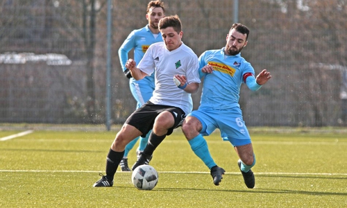 Am 26. Spieltag mit Lupo II noch gegen Dustin Reich (li.) und den SSV: Andrea Russo. Foto: Frank Vollmer