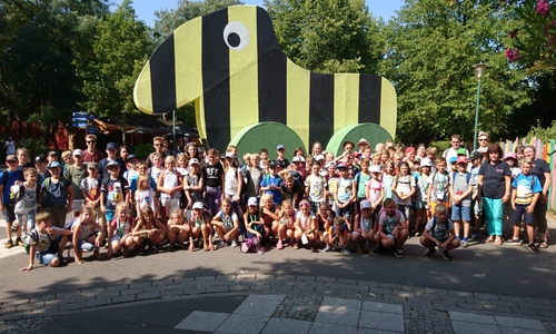 Gruppenbild mit Tigerente. Foto: Samtgemeinde Elm-Asse