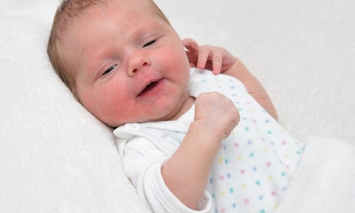 Willkommen: Valentina Rose. Foto: babysmile24.de
