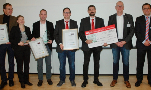 Feuerwehr und die Hilfsorganisationen sind für ein Projekt des Qualitätsmanagements im Rettungsdienst ausgezeichnet worden. Foto: 