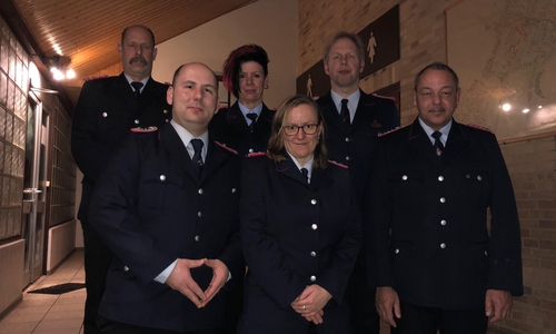 Kommando der Freiwilligen Feuerwehr Dorstadt:
Designierter  Ortsbrandmeister Klaus-Rüdiger Peik, Stellvertretender Ortsbrandmeister David Formella, Jugendfeuerwehrwartin Ines Schrader-Stüber, Schriftführerin und Kinderfeuerwehrwartin Marianne Streithoff, Ortsbrandmeister Dr. Andreas Bock, Gerätewart Thomas Schrader. Foto: Peter G. Matzuga 
