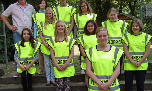 Die Verkehrshelfergruppe der Wichernschule mit dem Obmann für Mobilität, Marc Dittmann. Foto: Archiv