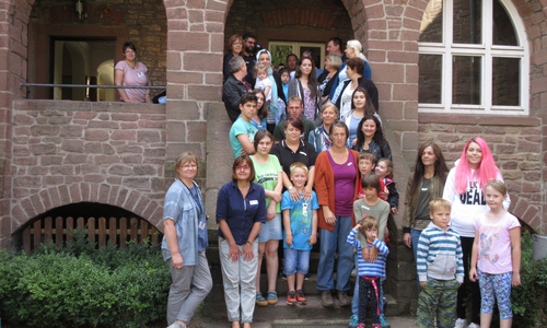 Der Verein Weggefährten organisierte eine Freizeit auf Schloss Altenhausen. Fotos: Stute 