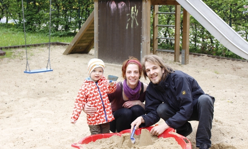Liu, Kathrin und Kristof Göttling suchen einen Garten für ihr neues Zuhause. Foto/Podcast: Nino Milizia