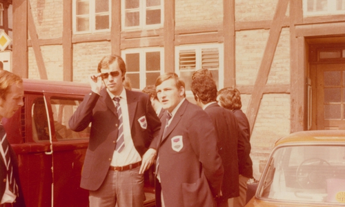 Jürgen Wohlers vor dem heutigen Bürger Museum in Wolfenbüttel. Foto: Privat