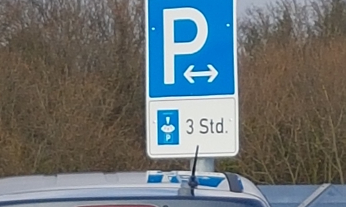 Um den Kunden auch künftig jederzeit ausreichend Parkraum zur Verfügung zu stellen, wurden die Bedingungen zur Nutzung des Parkdecks geändert. Foto: FORUM