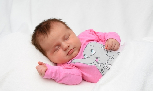 Willkommen, Emma-Luna Schellin. Foto: babysmile24.de 